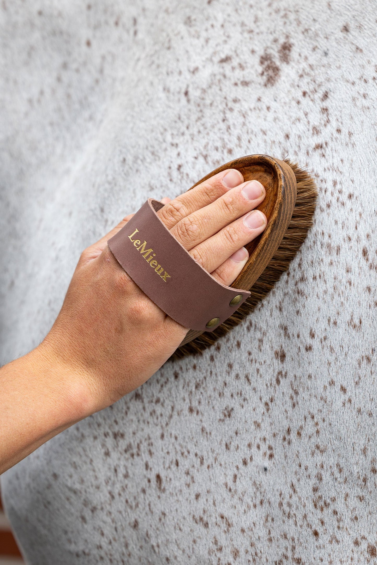 Artisan Soft Speckled Ryktborste