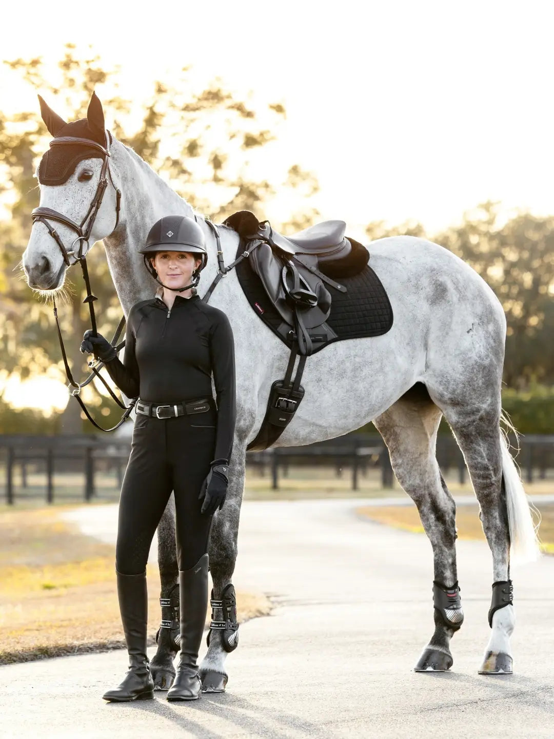 LM Mocka Närkontakt Fyrkantig Svart