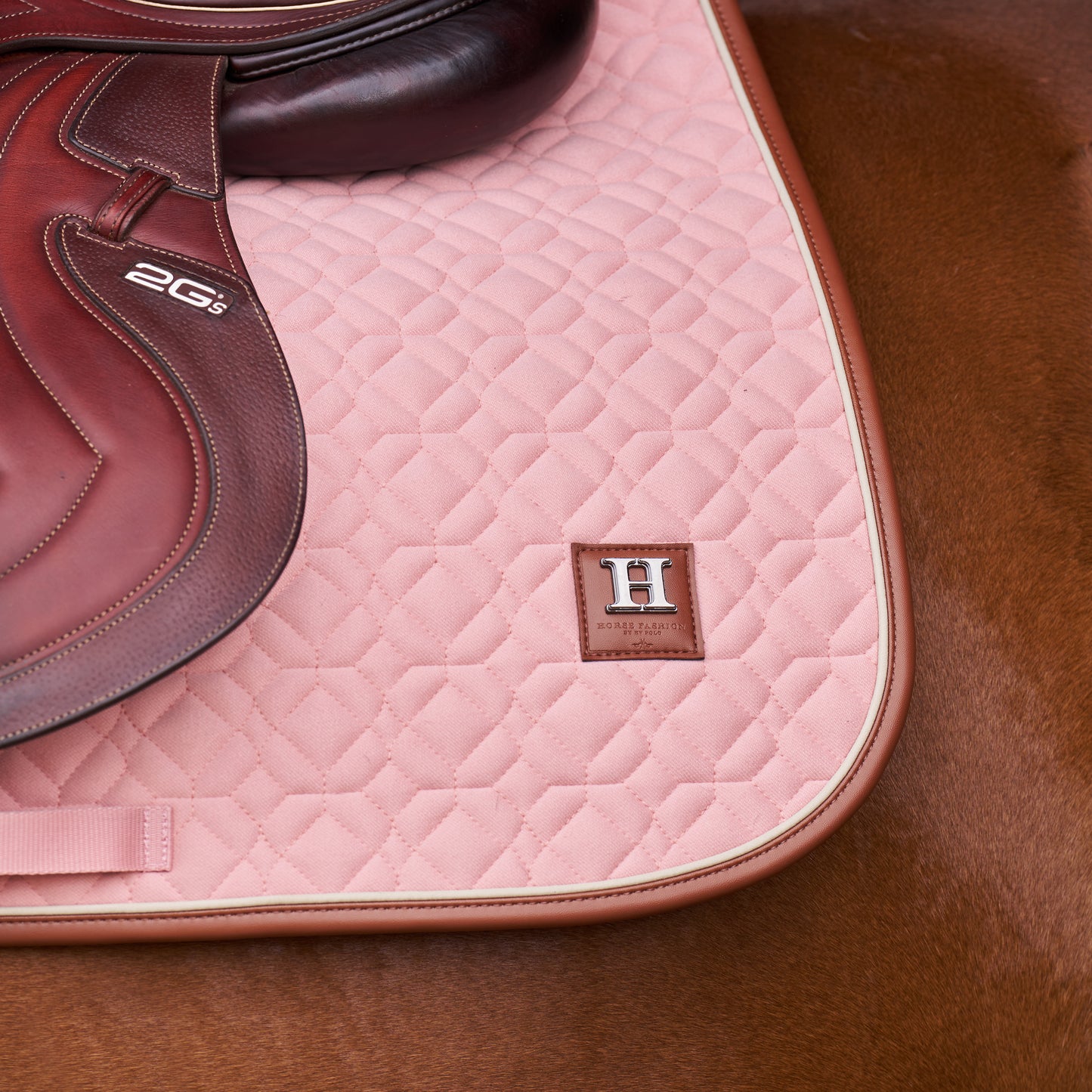 HVPolo Luxi Dressyrschabrak, Rosa