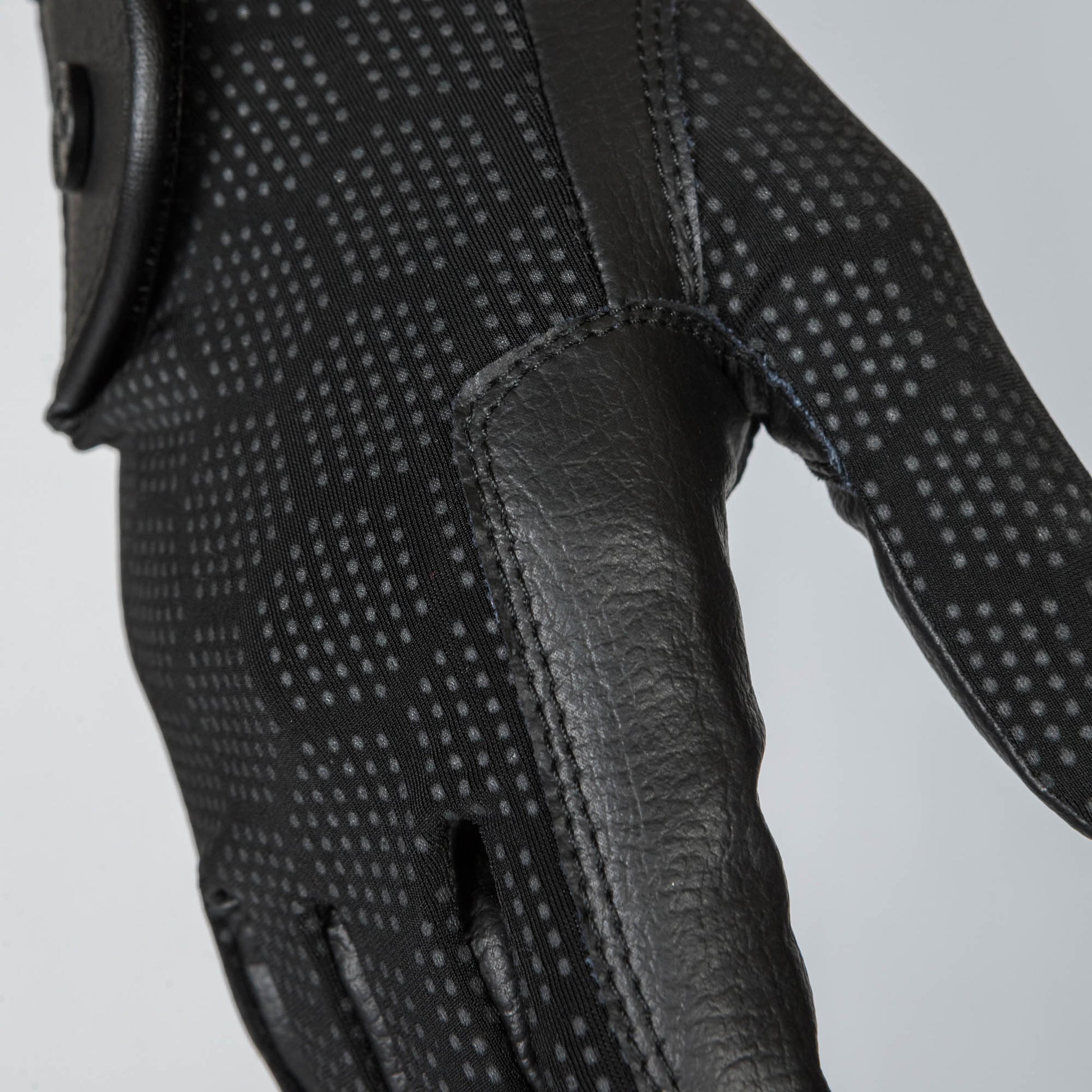Back on Track Outline Grip Gloves