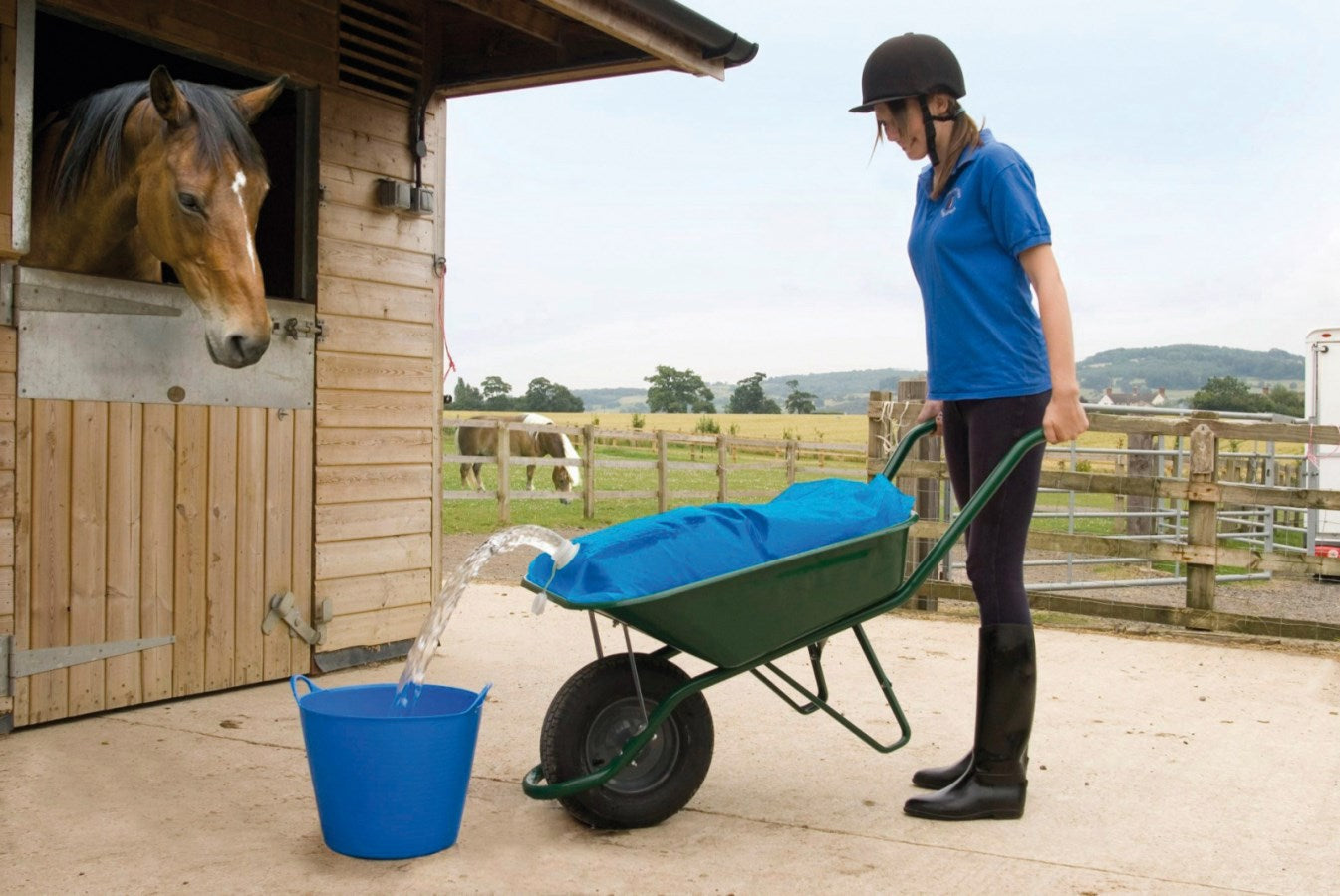 Kerbl Water Container for Wheelbarrow H2GoBag