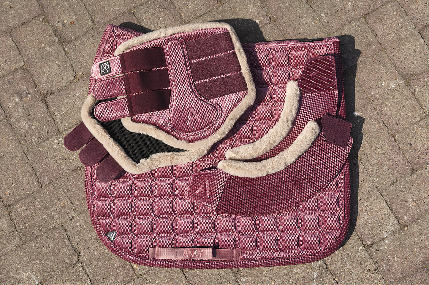 ANKY ANKY® Dressage Pad Check Velvet XB25003