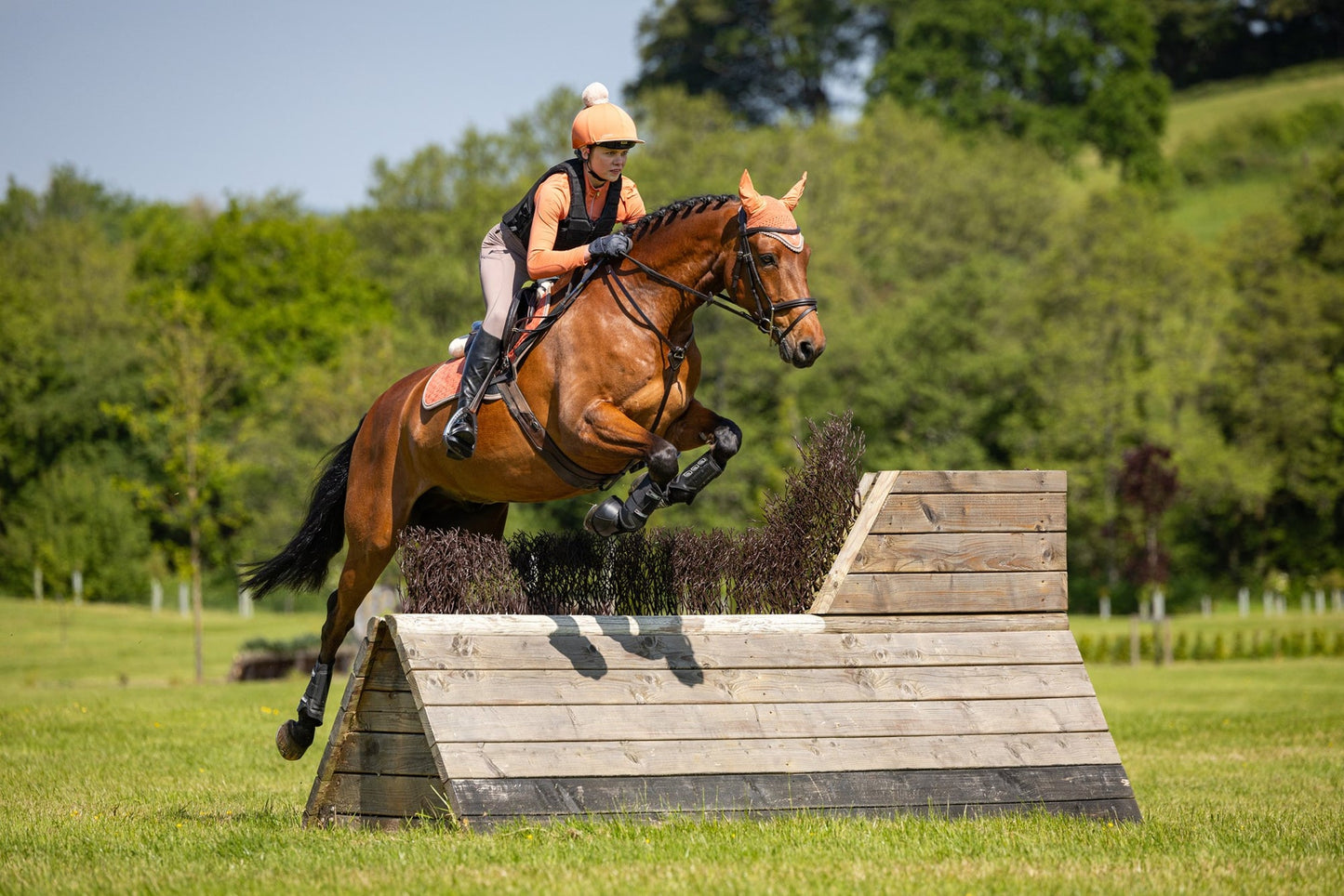 SS24 LM Classique Mocka CC Fyrkantig Aprikos