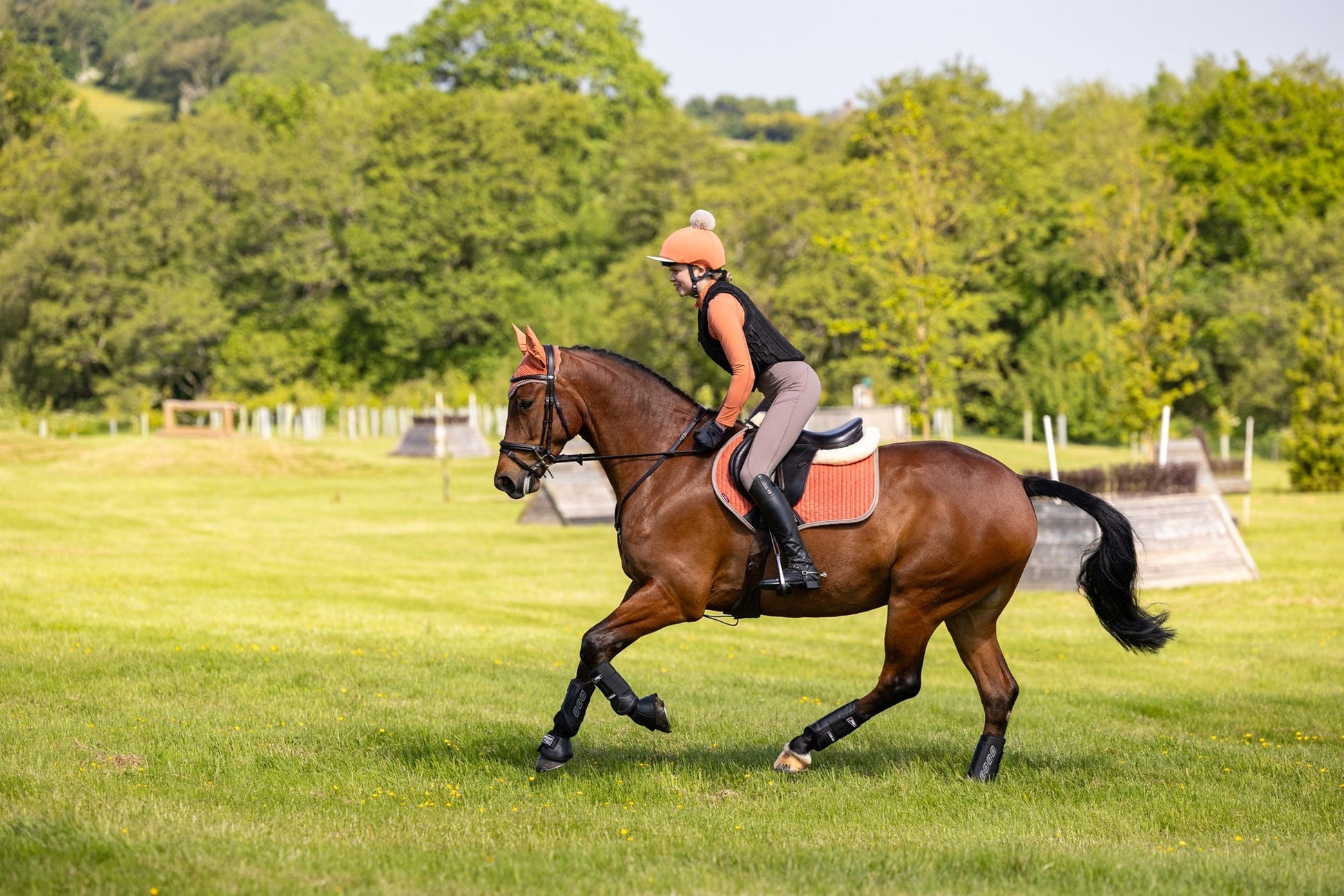 SS24 LM Classique Mocka CC Fyrkantig Aprikos