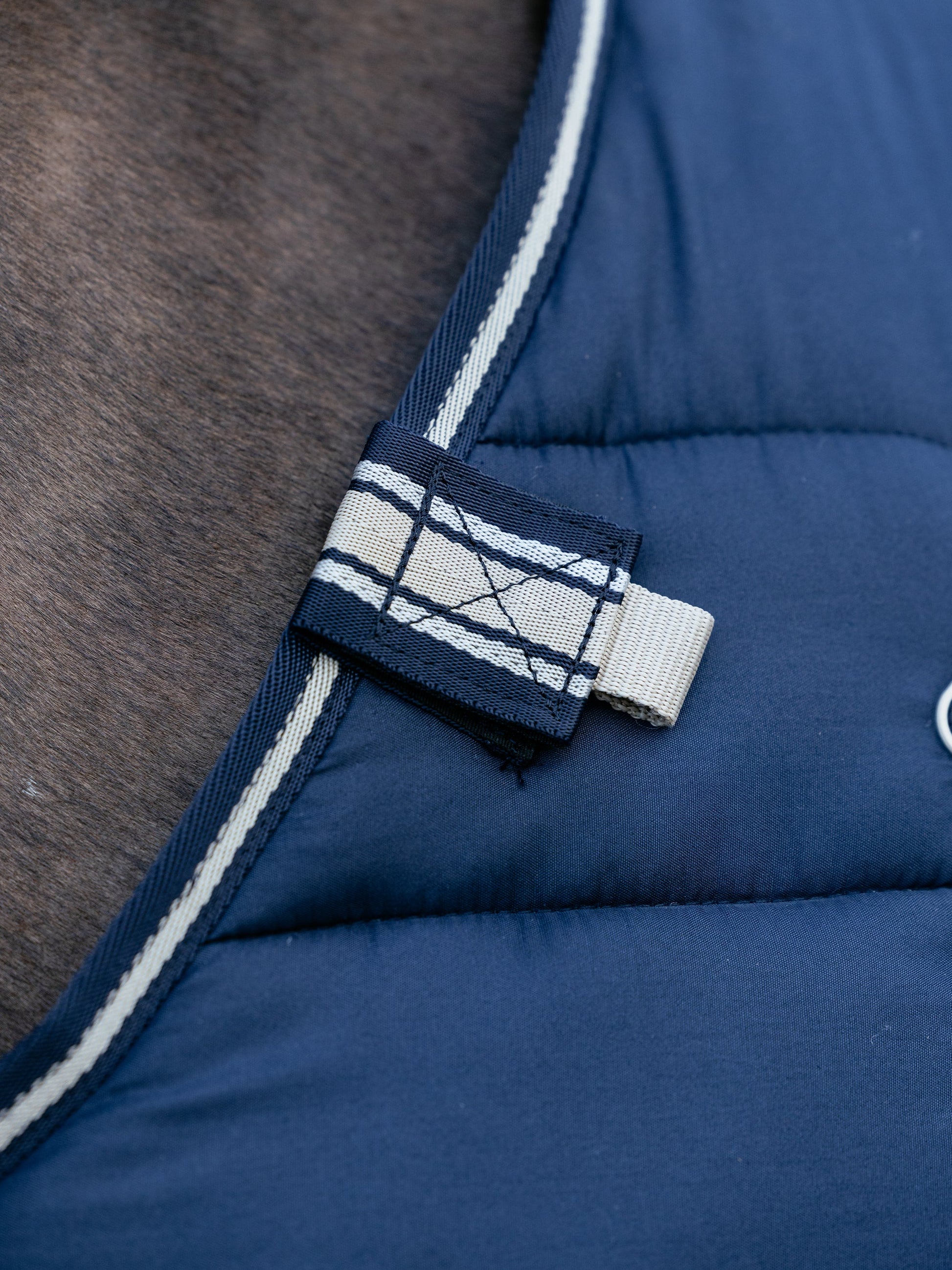AW25 LM Kudos Rug Liner 100g Marinblå