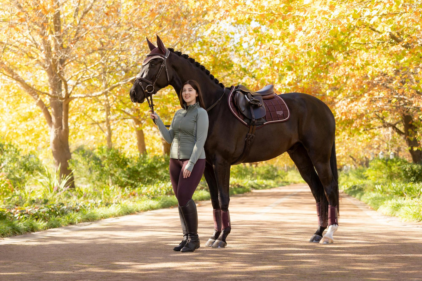 AW25 LM Loire Classic Close Contact Square Damson