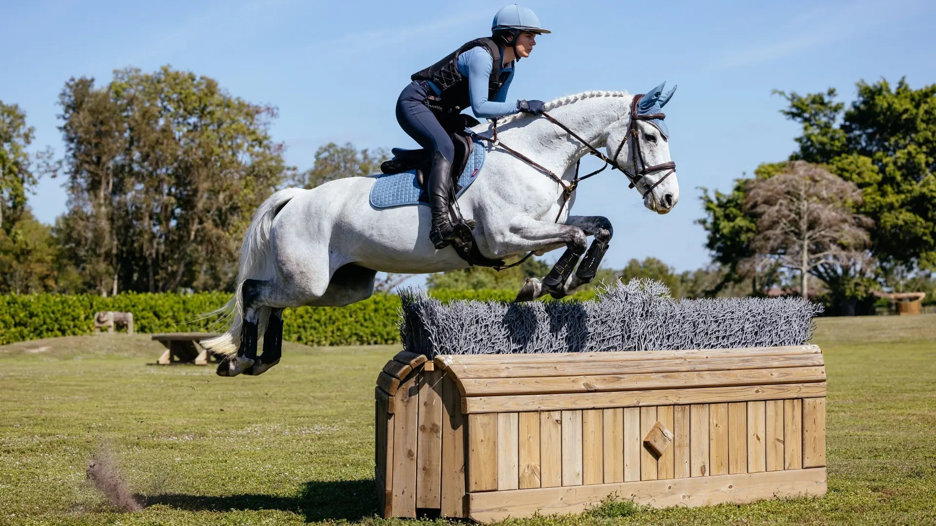 LM Mocka Närkontakt Fyrkantig Isblå