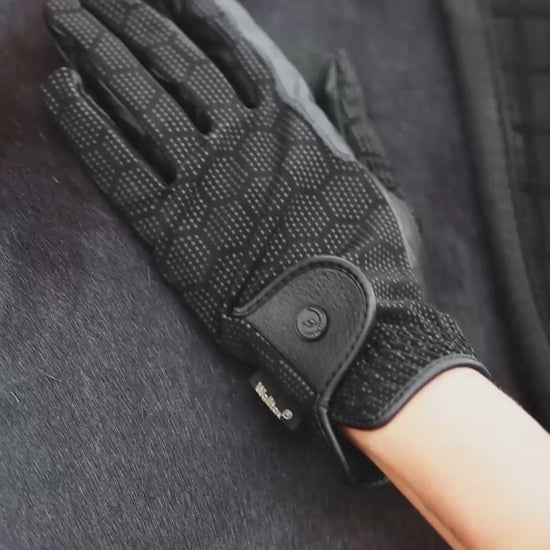 Back on Track Outline Grip Gloves